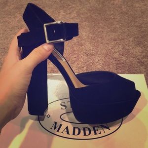 Steve Madden platform heel